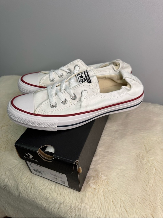 Converse Shoes - SOLD New in Box 🐼 Women’s Converse Sizd 8